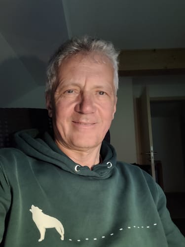 Customer photo review of WOLF SPUR - Bio Unisex Sweatshirt