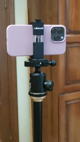 Customer photo review of 49cm - 159cm Compact Aerospace Alloy Audition Tripod & Monopod - 1.5kg Dual Level + Travel Bag