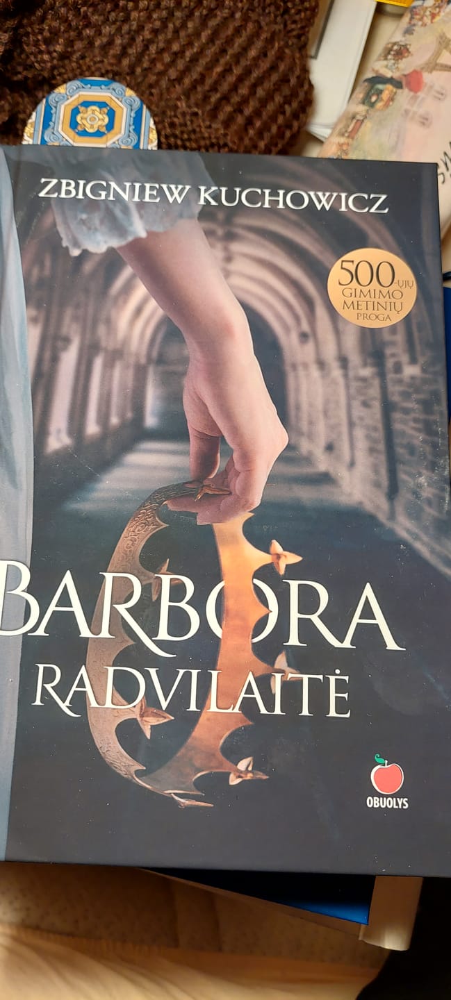 Customer photo review of Kotryna Jogailaitė. Rožės ir akmens karalienė: Eva Mattsson pristato gausiai iliustruotą istorinį tyrimą – slaptoji lietuviškos kilmės Švedijos karalienės istorija
