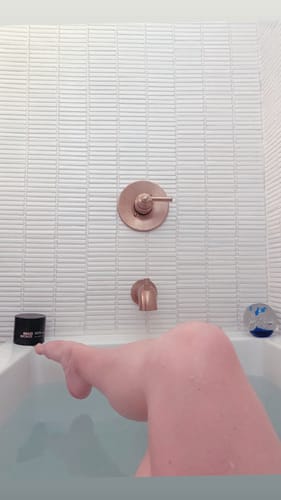 Customer photo review of Glow n’ Go Body Polish