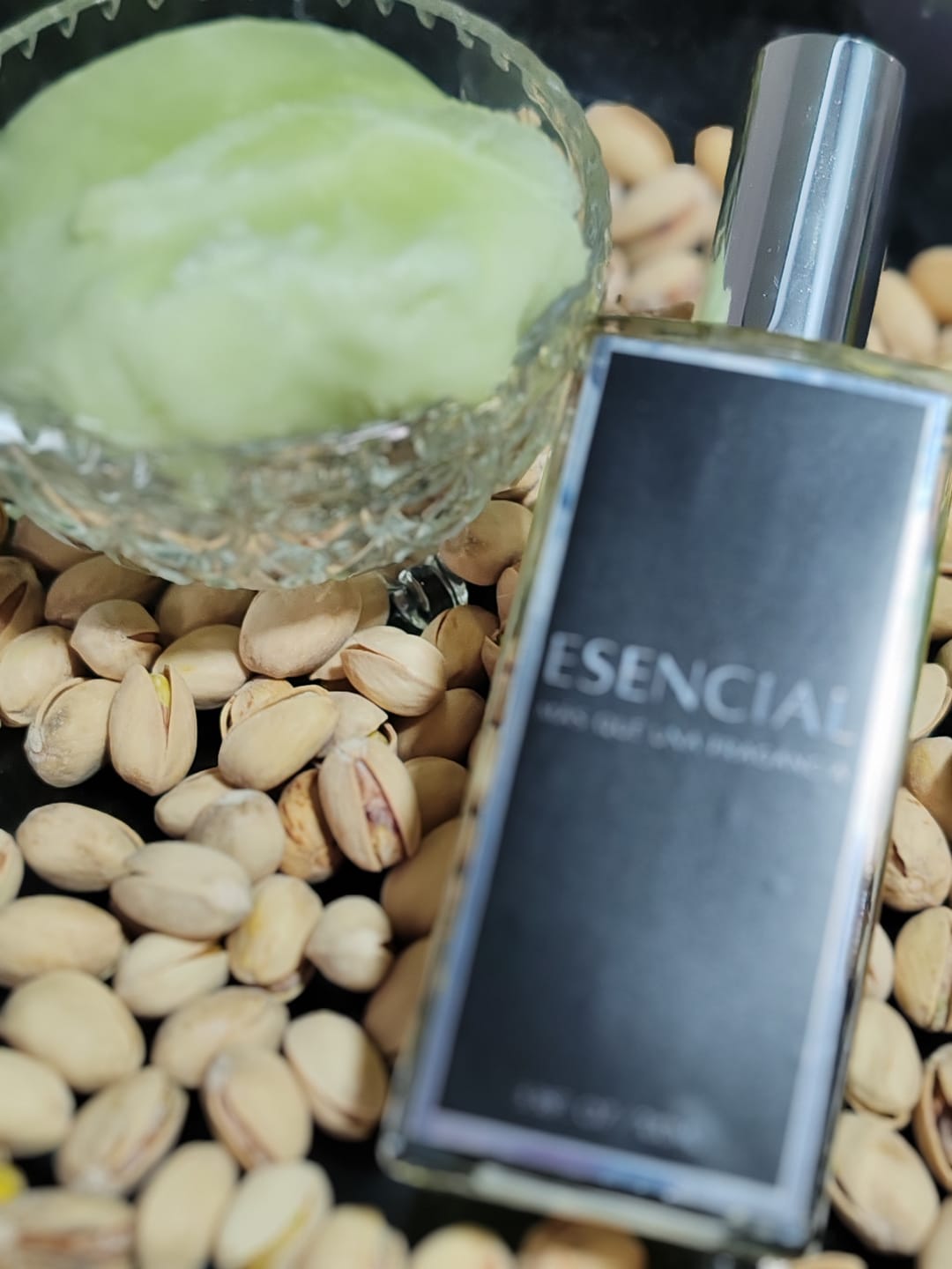 Customer photo review of H313 Inspirado en: Yum Pistachio Gelato 33 - Kayali Fragrances