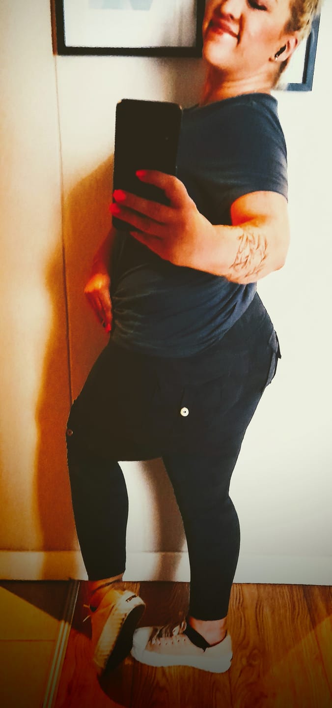 Customer photo review of Shapewear TNG Cargo Leggings -  Black Camo