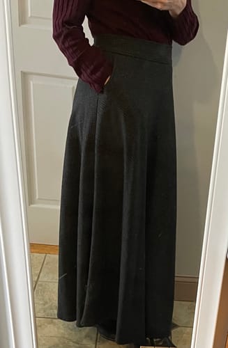 Customer photo review of Vintage Inspired Thick Long Maxi Plaid Wool Skirt 3120