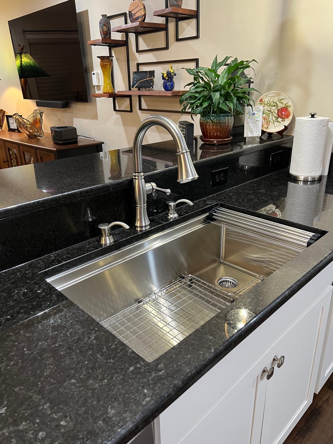 Customer photo review of 33" Undermount Workstation Sink – 16 Gauge Stainless Steel Single Bowl – Offset Drain Right – Seamless Drain (5LS33R)