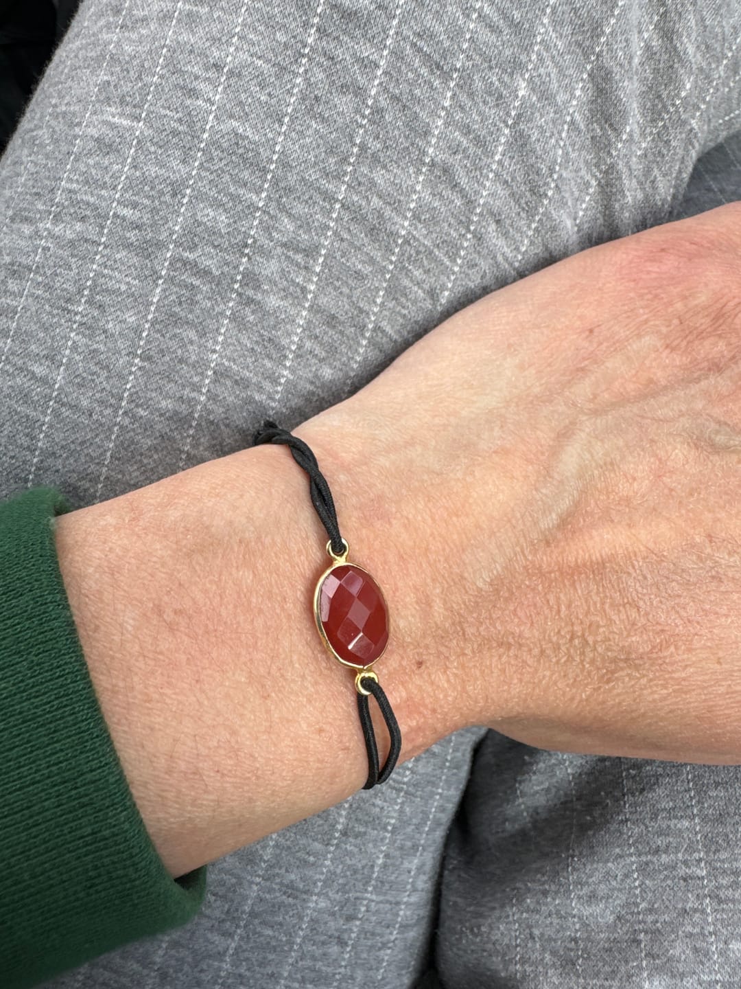 Customer photo review of Bijoux Cornaline "P.M.A - F.I.V - FIBROMES"