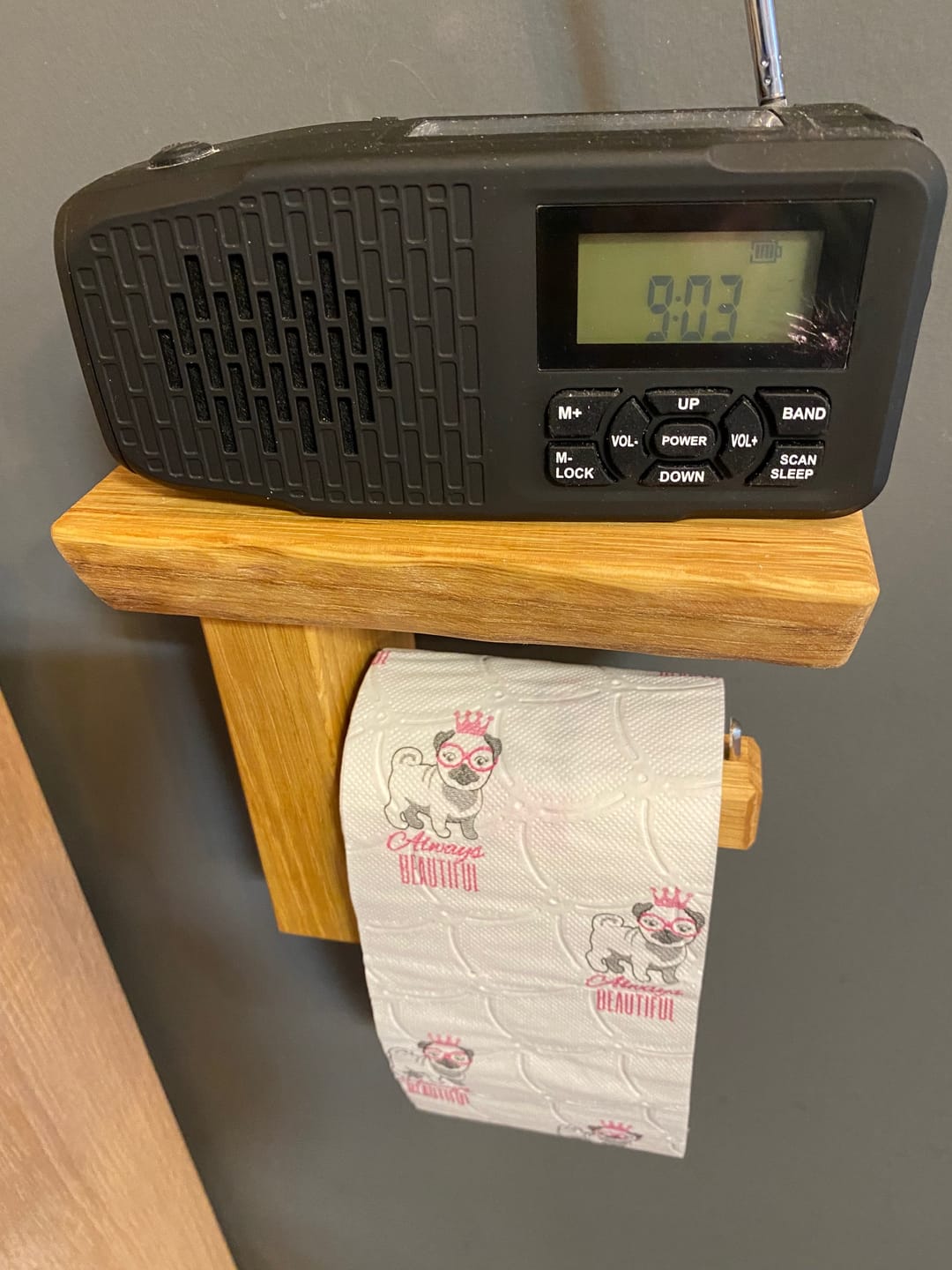 Customer photo review of Toilettenpapierhalter CULTUS aus Holz