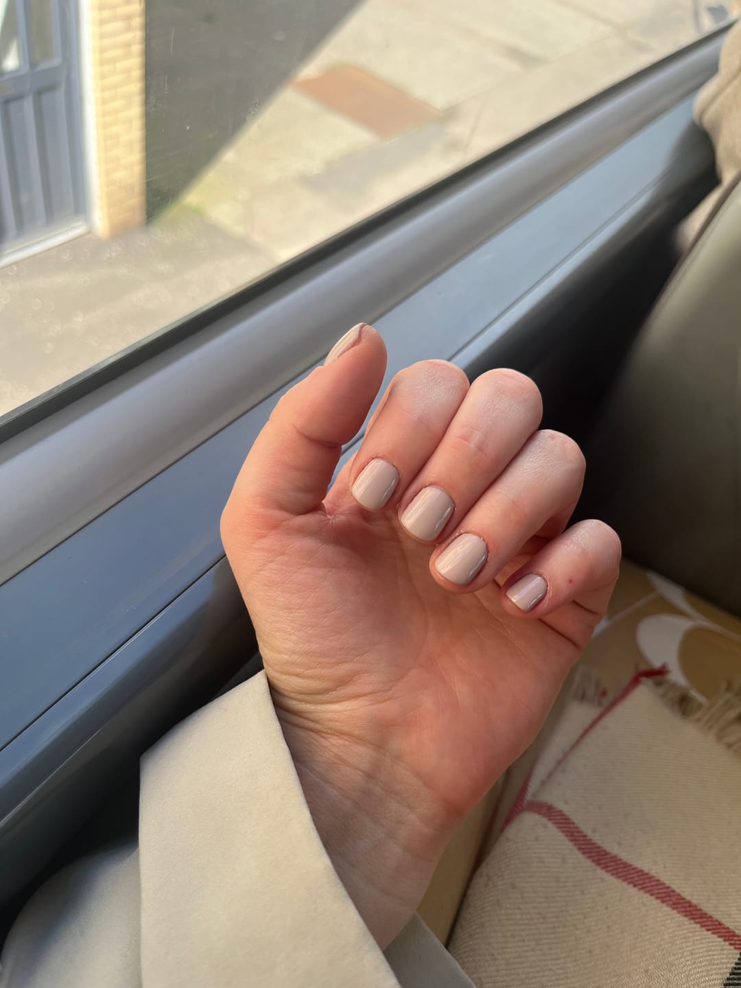 Customer photo review of Semilac UV Gel Polish Starter Set LOVE ME