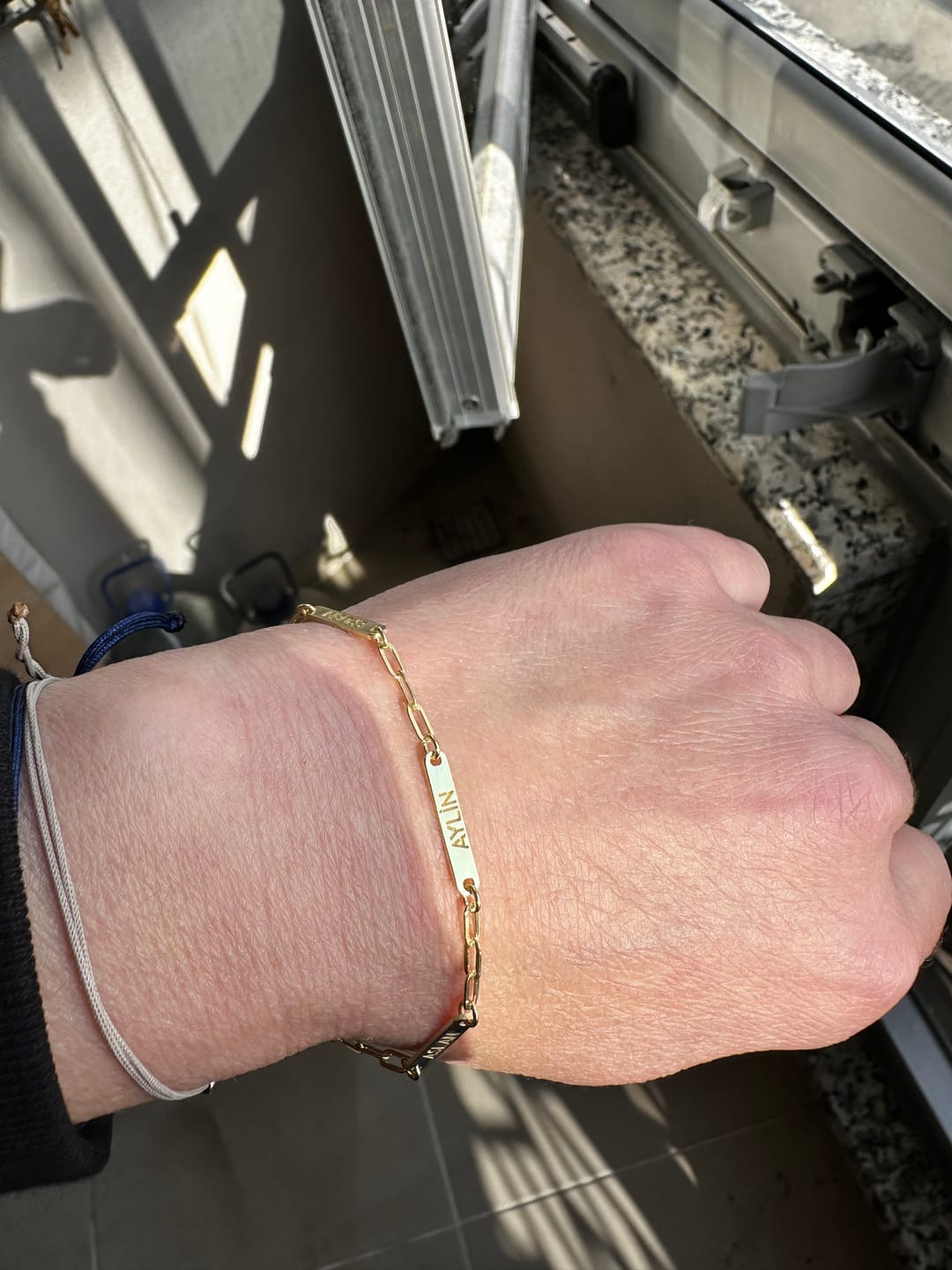 Customer photo review of Moments Bileklik