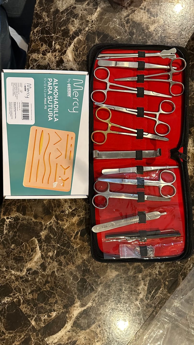 Customer photo review of Kit estuche de disección + Pad de Sutura - Marca Hergom Premium