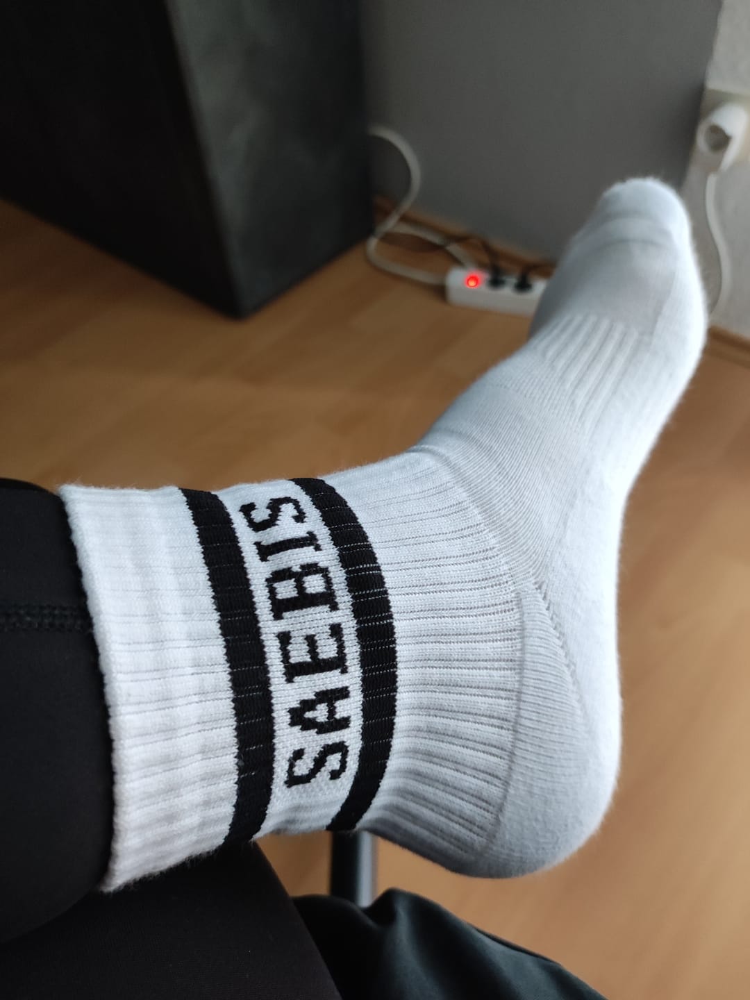 Customer photo review of SAEBIS® 5er SET weiße Sport Socken für Herren & Damen