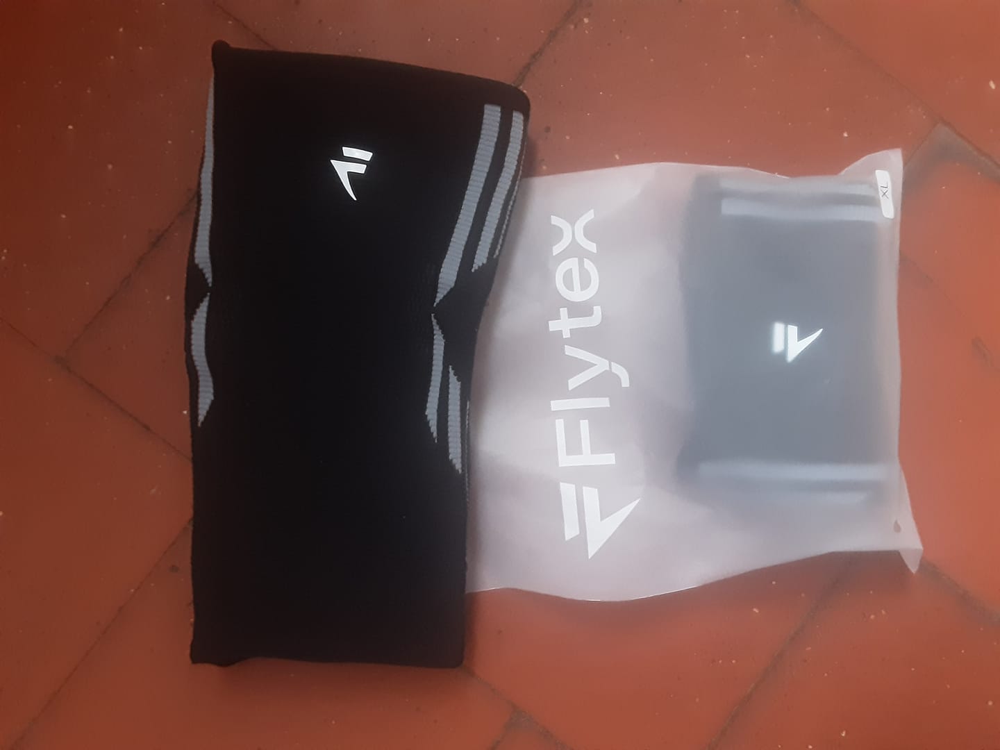 Customer photo review of Maintiens de Compression pour Coudes