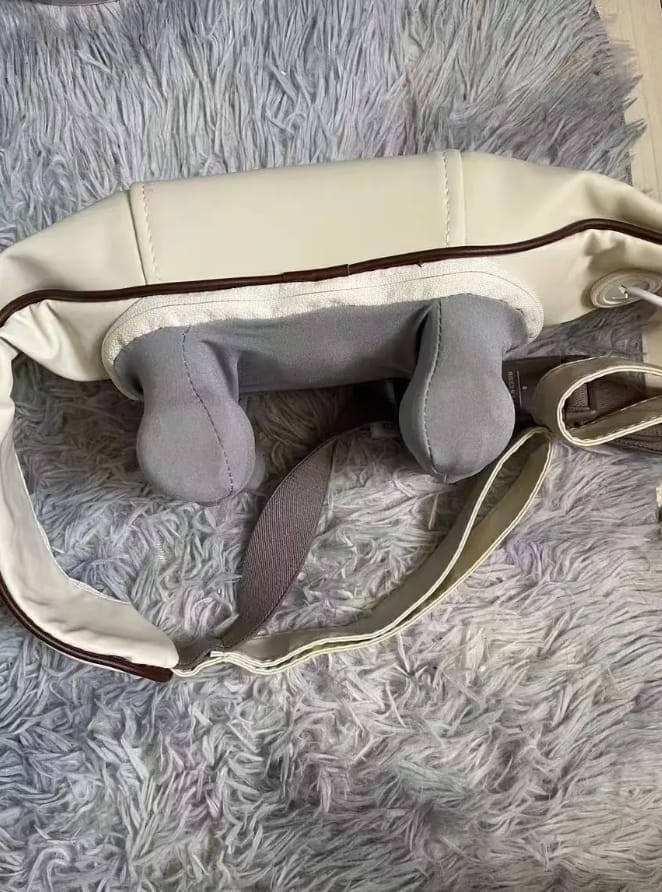 Customer photo review of DreamMassager® - Nacken und Schulter Handmassager