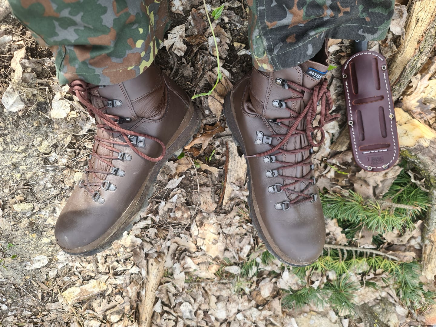 Customer photo review of Anfibi Altberg Defender Esercito Inglese Marronex