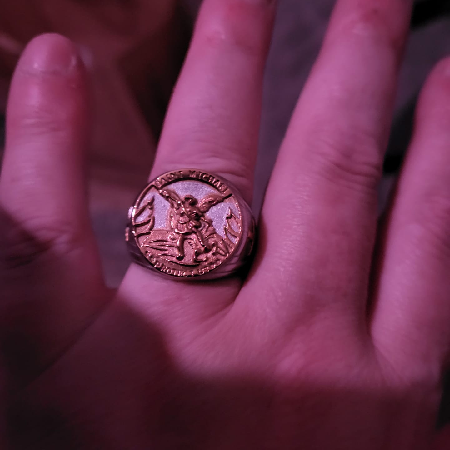 Customer photo review of Bague de l'Archange Protecteur