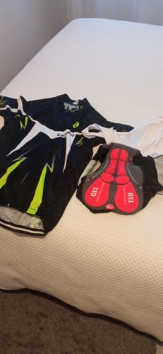 Avis photo d'un client sur Tenue de Cycliste Route - Confort+