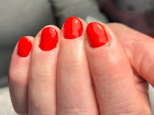Customer photo review of DIDIER LAB VEGAN NAIL POLISH "GREEN REACTIVE", FOREVER YUMMY, 10ML