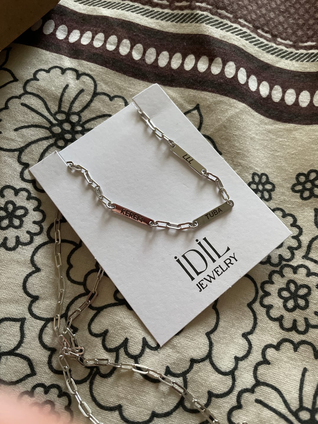 Customer photo review of Moments Kolye