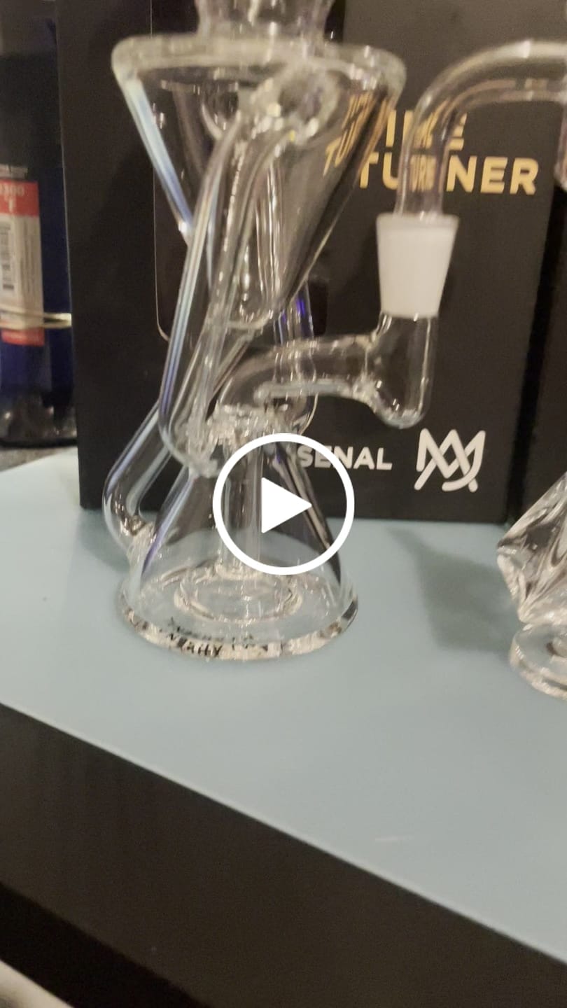 Customer video review of Time Turner Mini Dab Rig