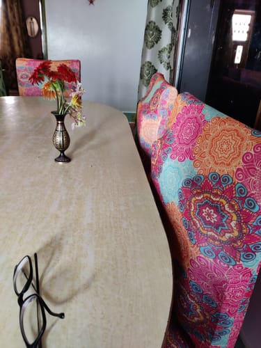 Customer photo review of DivineTrendz Exclusive - Multi-Coloured Vintage Motifs Elastic Table Cover
