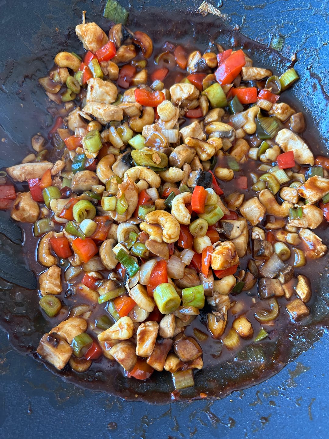Customer photo review of Hähnchen mit Cashewkernen Kochbox in Bambuskorb mit weiteren 9 Gerichten