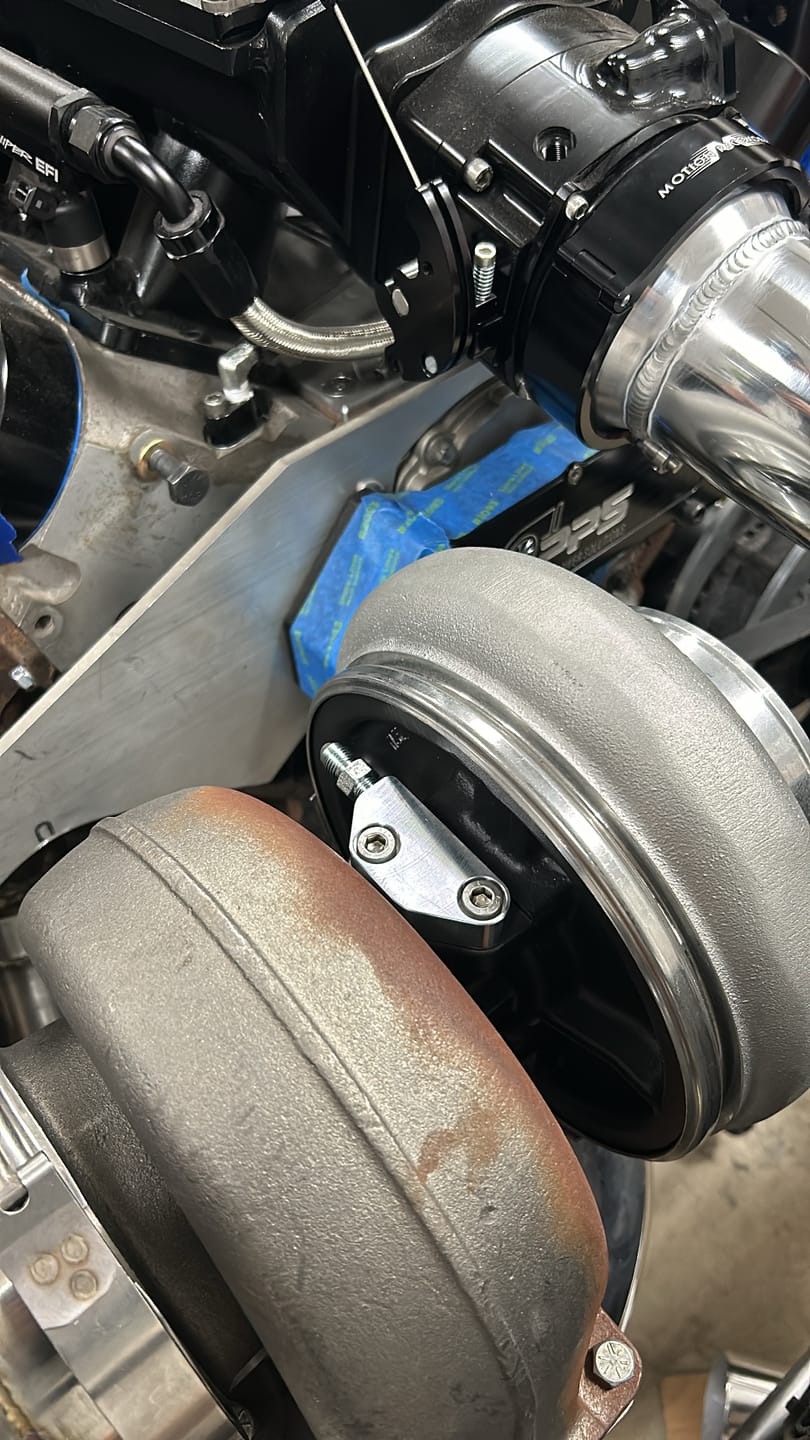 Customer photo review of T4 / S400 / GT55 Turbo Low-Pro Oil Feed Flange 21-10010