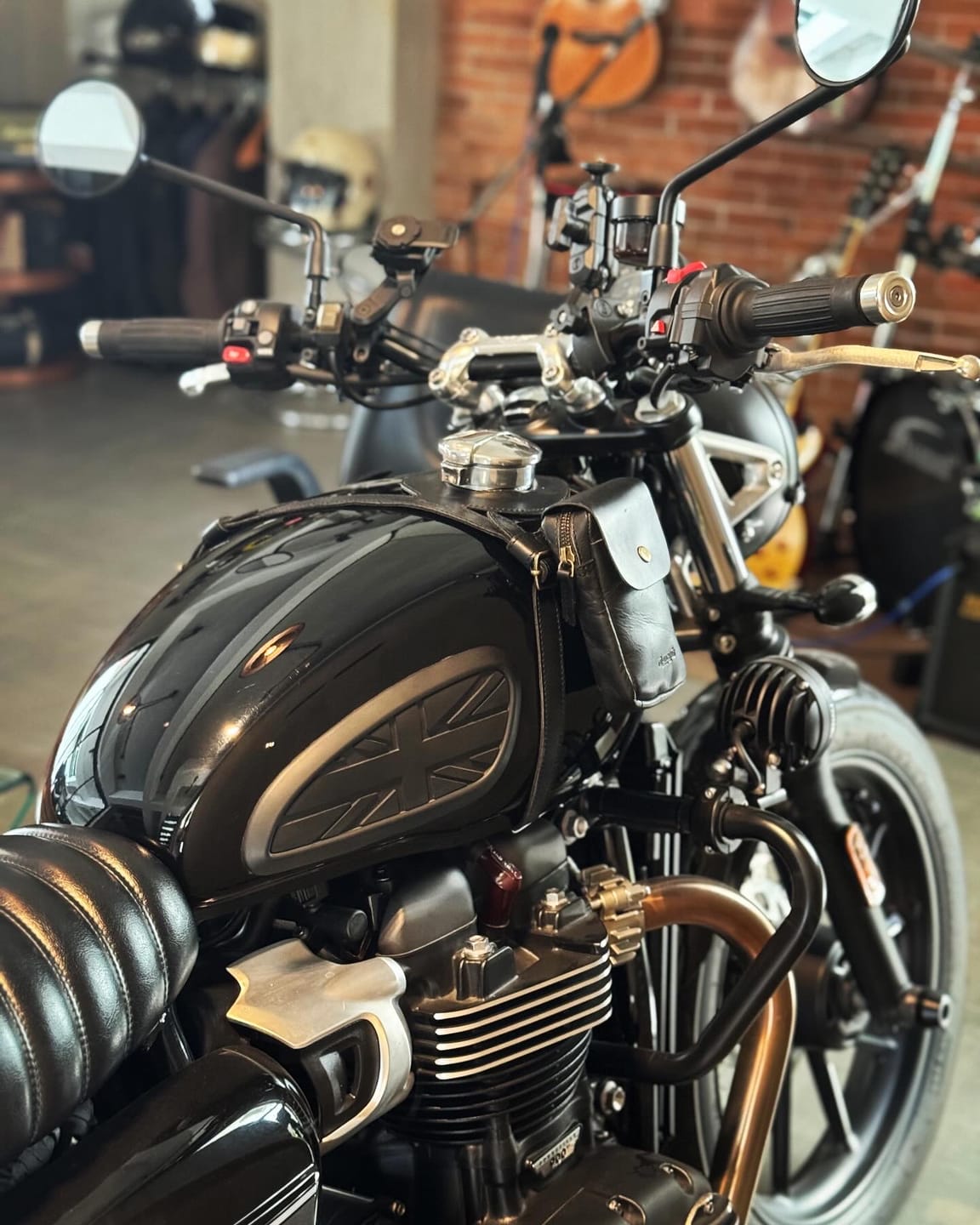 Customer photo review of tank strap right side fuel inlet