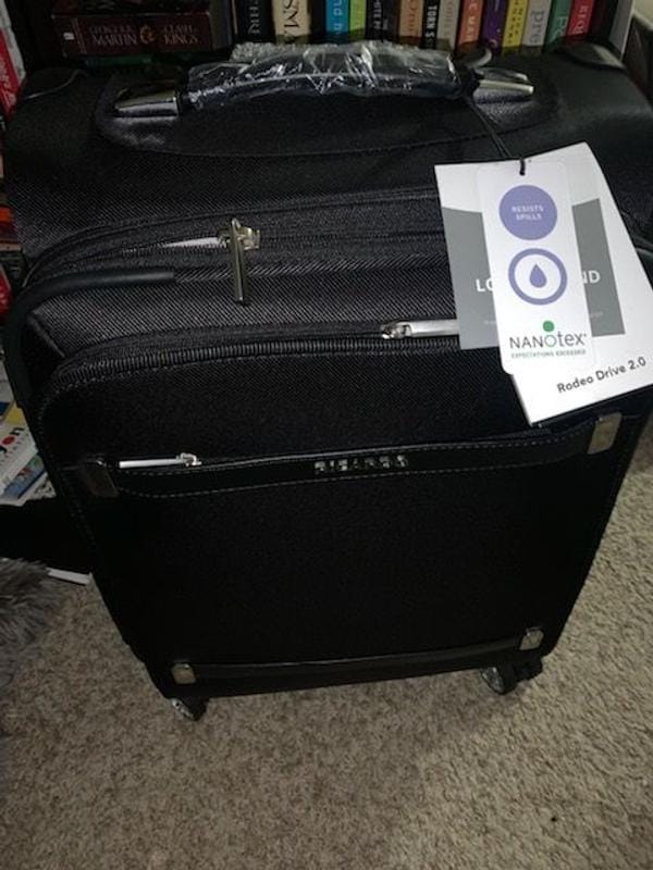 Customer photo review of Rodeo Drive 2.0 Softside Carry-On Expandable Spinner