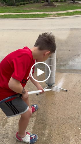 Customer video review of Cyclone Pool Filter Cleaning System