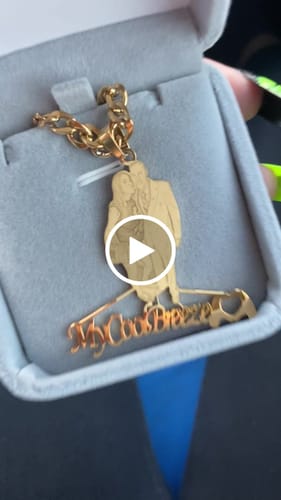 Customer video review of Lovers Charm™ 18K Custom Engraved Necklace