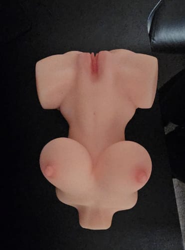 Customer photo review of Poupée sexuelle torse mini Sex Doll - Vila 3,0kg
