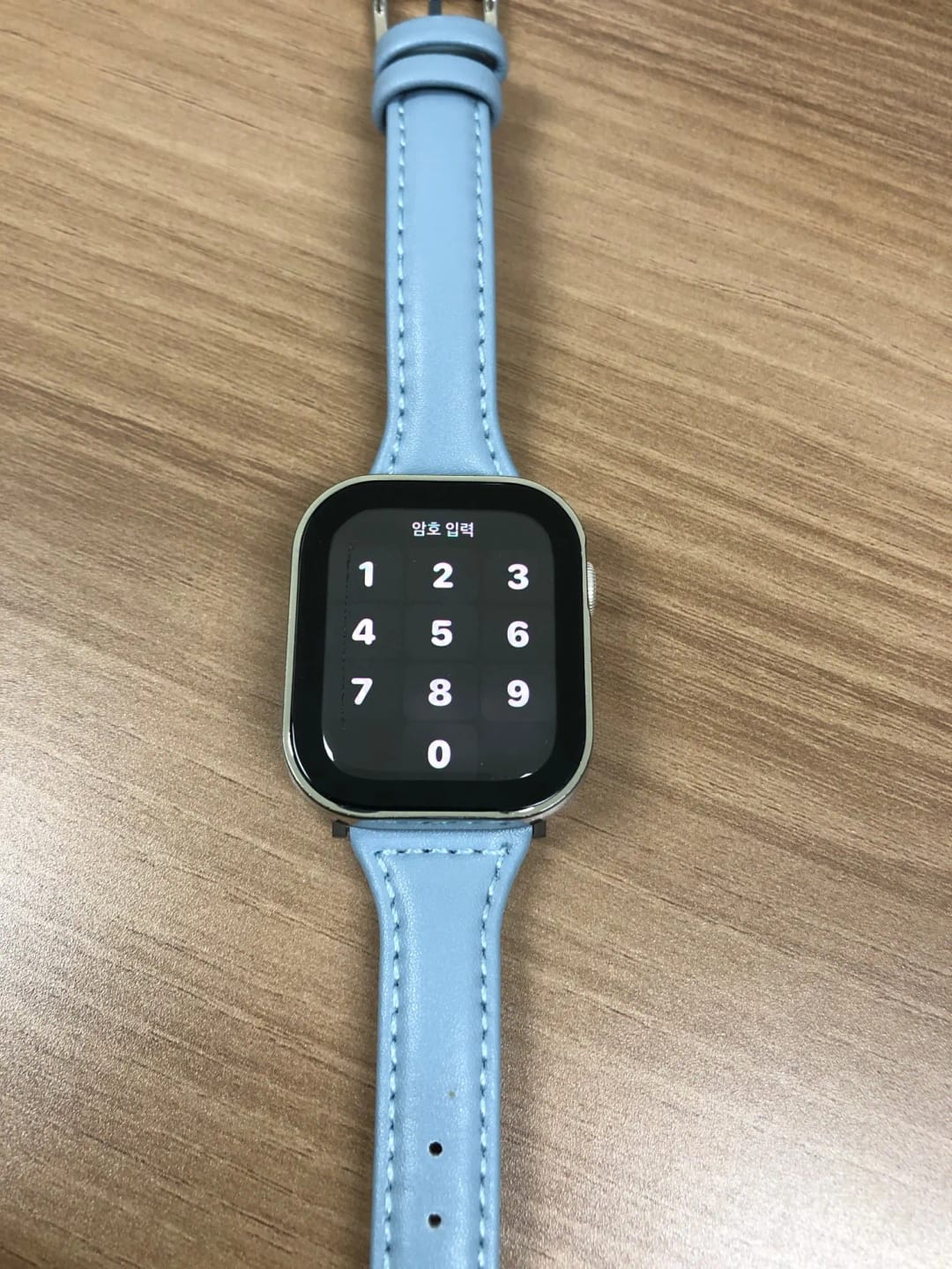 Customer photo review of Bracelet cuir Apple Watch