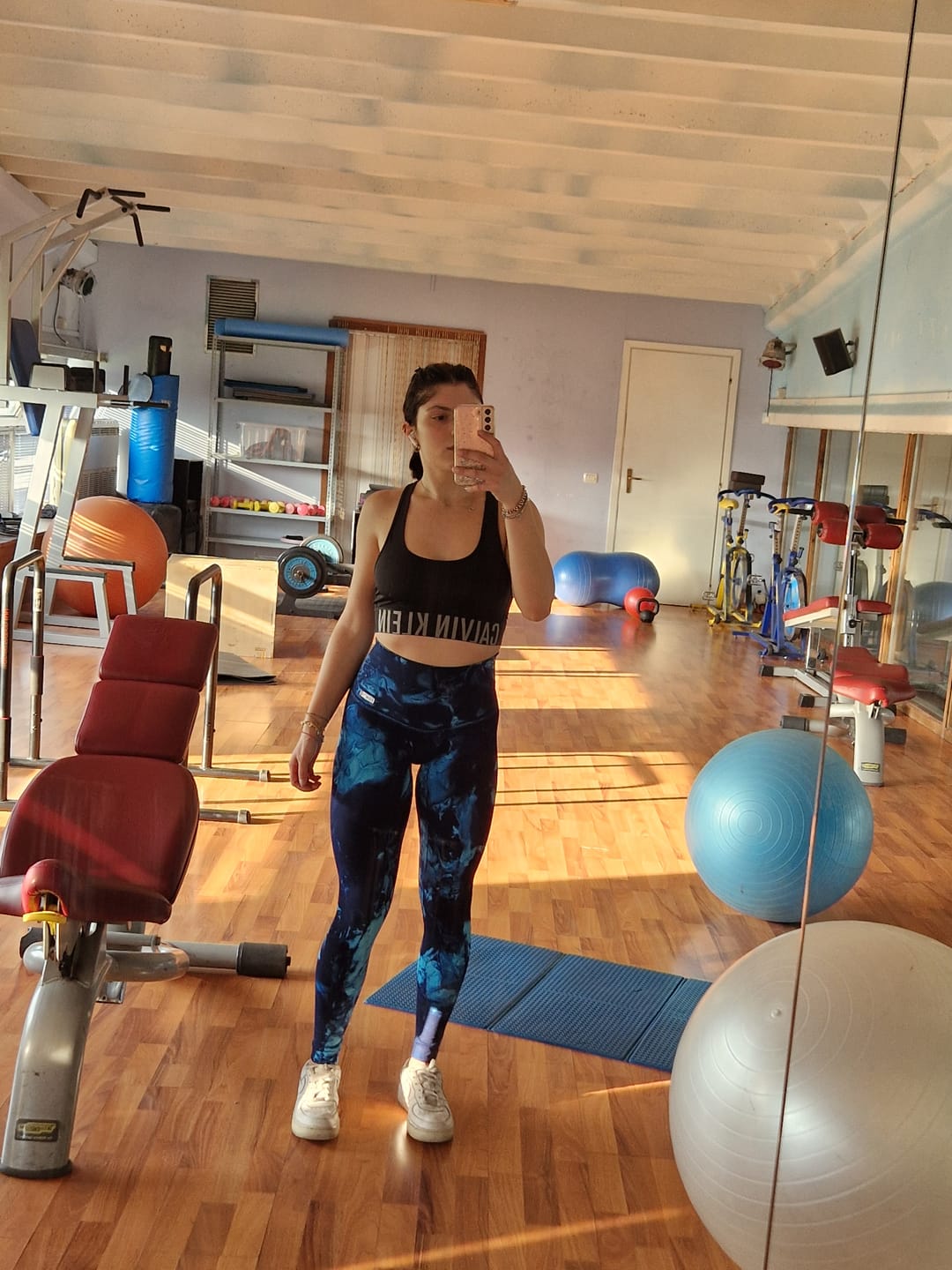 Customer photo review of Leggings Elements Acqua Turchese Blu