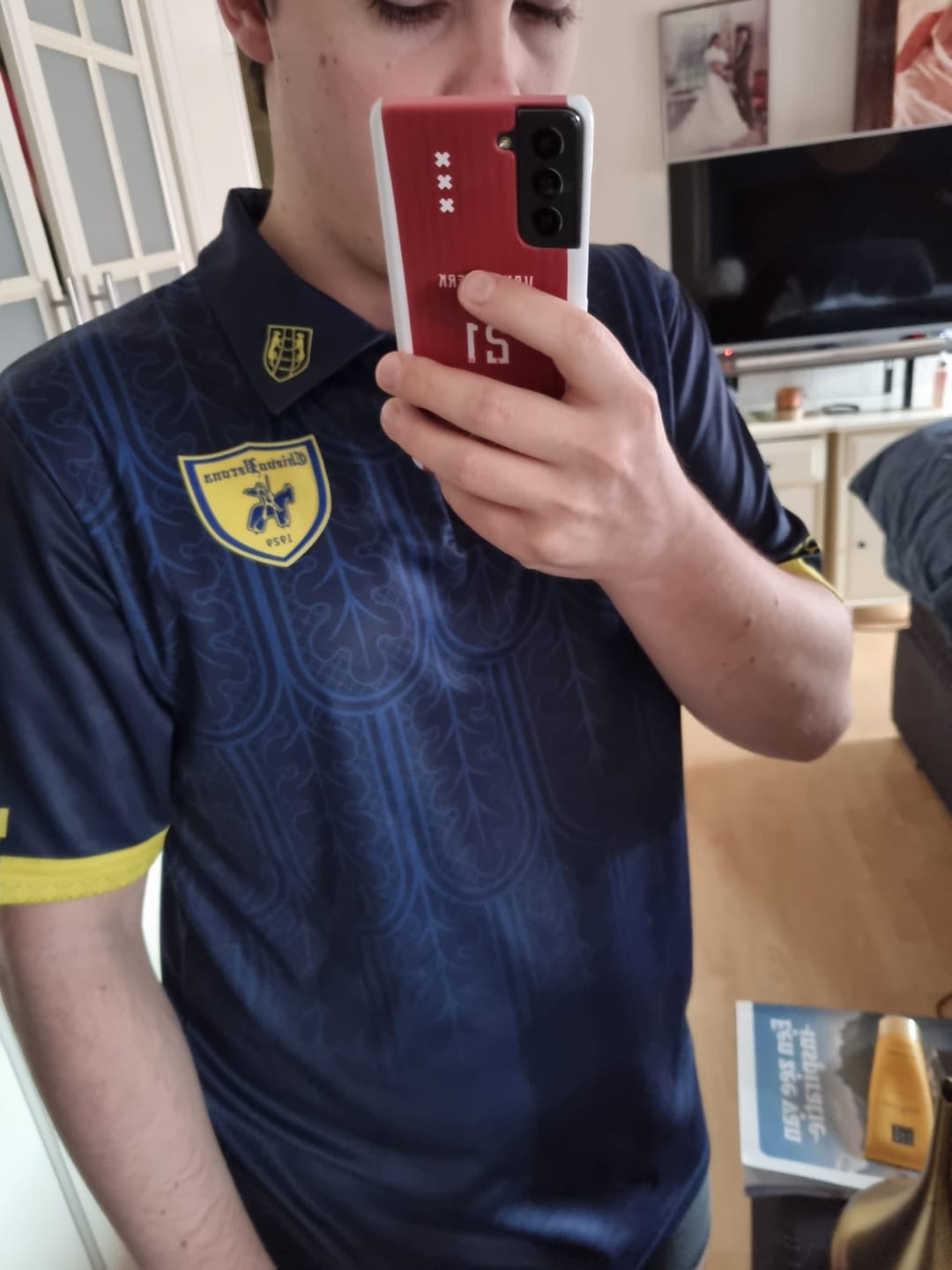 Customer photo review of Retro Voetbalshirt Mystery Box