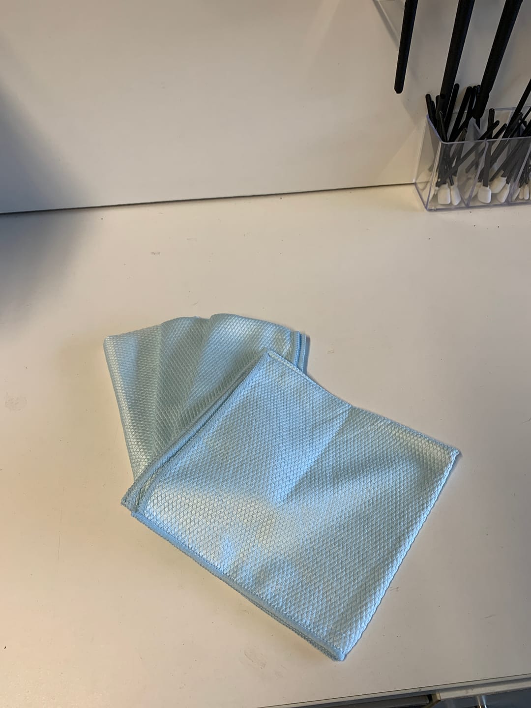 Customer photo review of EZ Blue Vision FishScale Window & Glass Cloth 16x16"