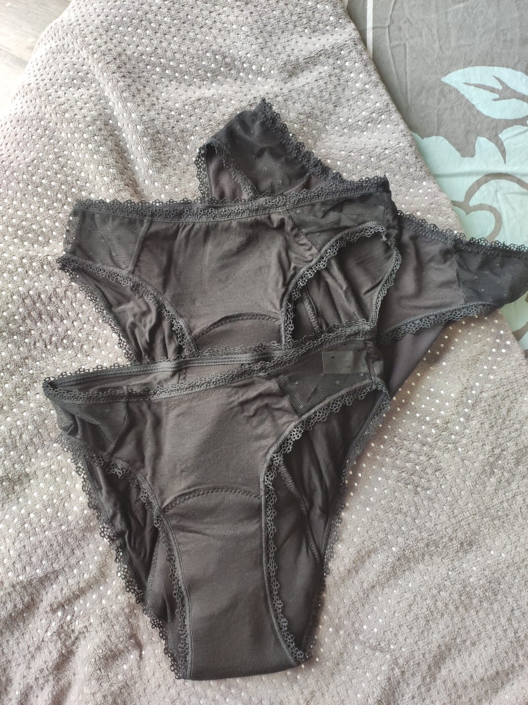 Customer photo review of Culotte Menstruelle Manon
