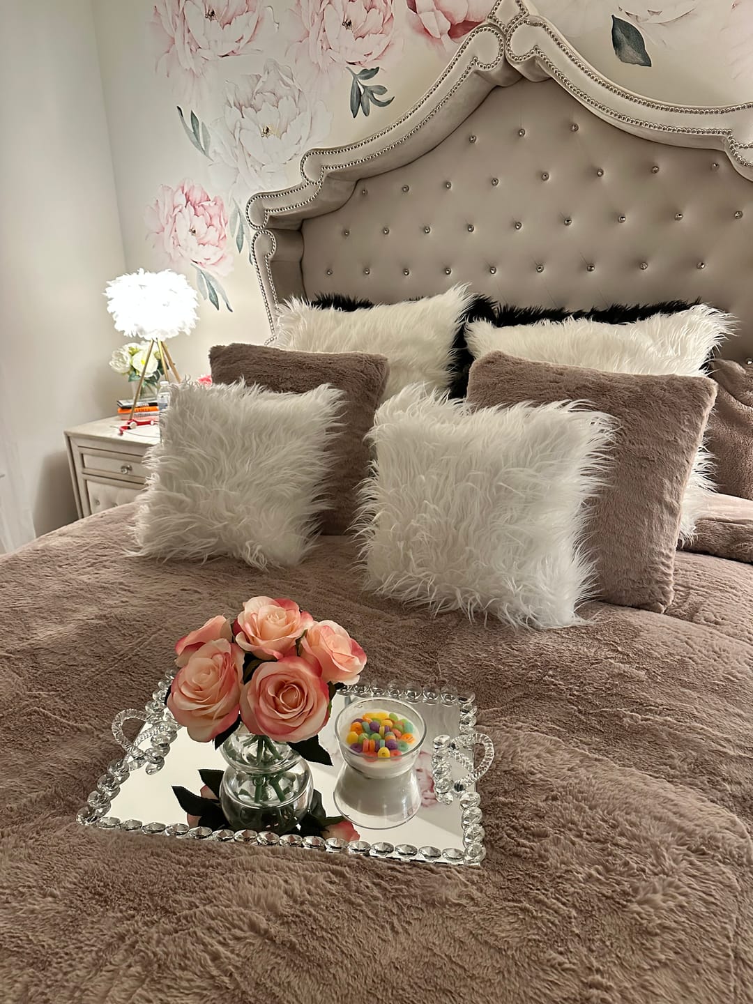 Customer photo review of CYRA Long Velvet Bedding Set