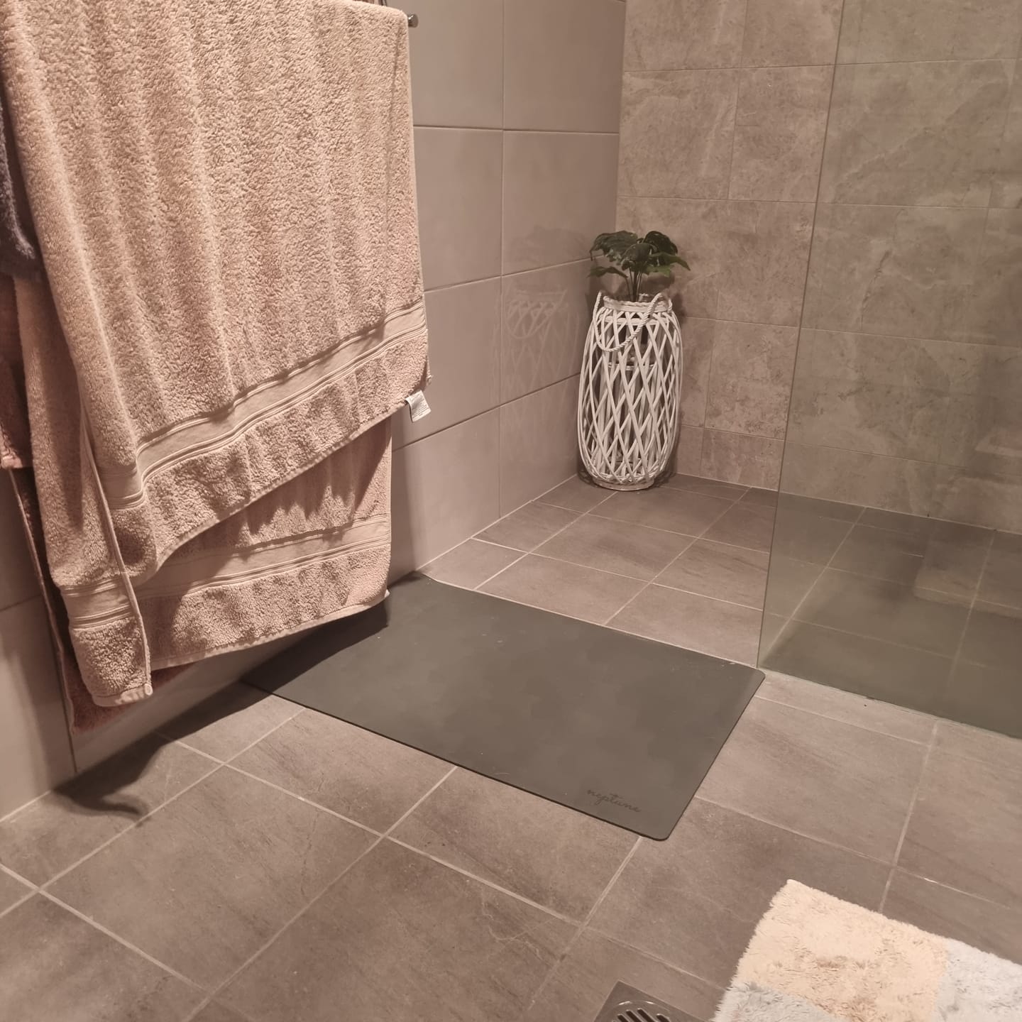 Customer photo review of Diatomite Fast Drying Bathmat (50x80cm)