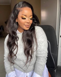 Hlonela P. review of 16" 5x5 Vietnamese SDD Bone Straight Ombre Choc Brown Wig image 1 out of 1