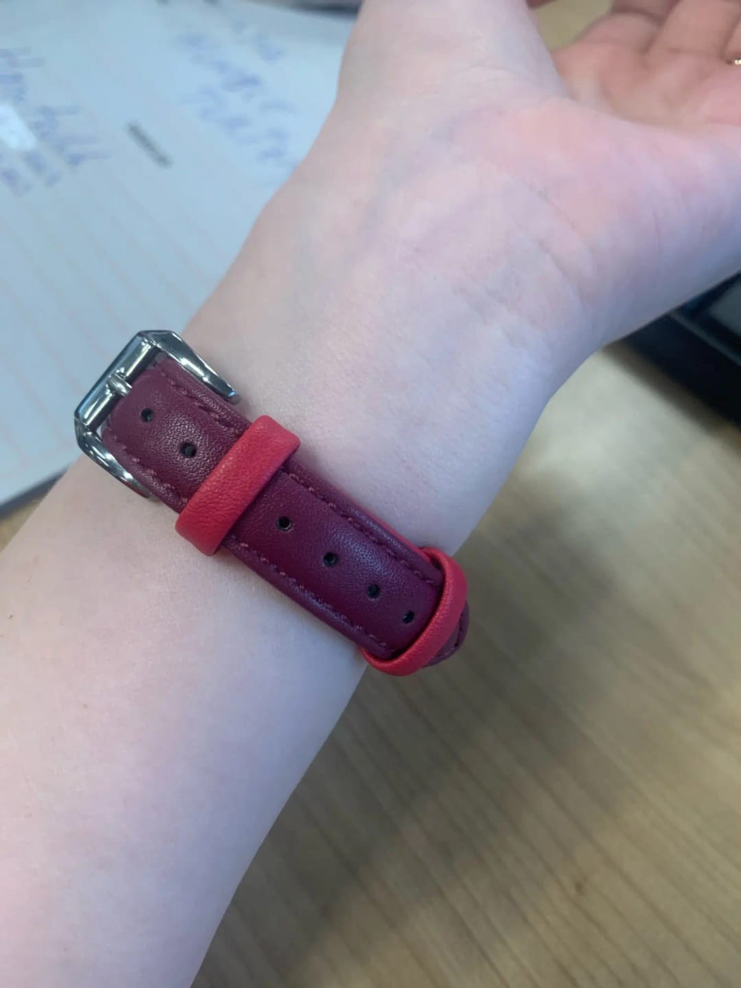 Customer photo review of Bracelet cuir Apple Watch
