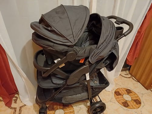 Customer photo review of Silla de Auto Convertible Advance Roja