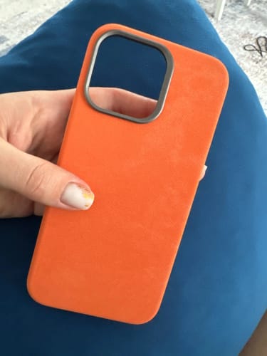 Customer photo review of RoyalLuxe Magnetic iPhone Case