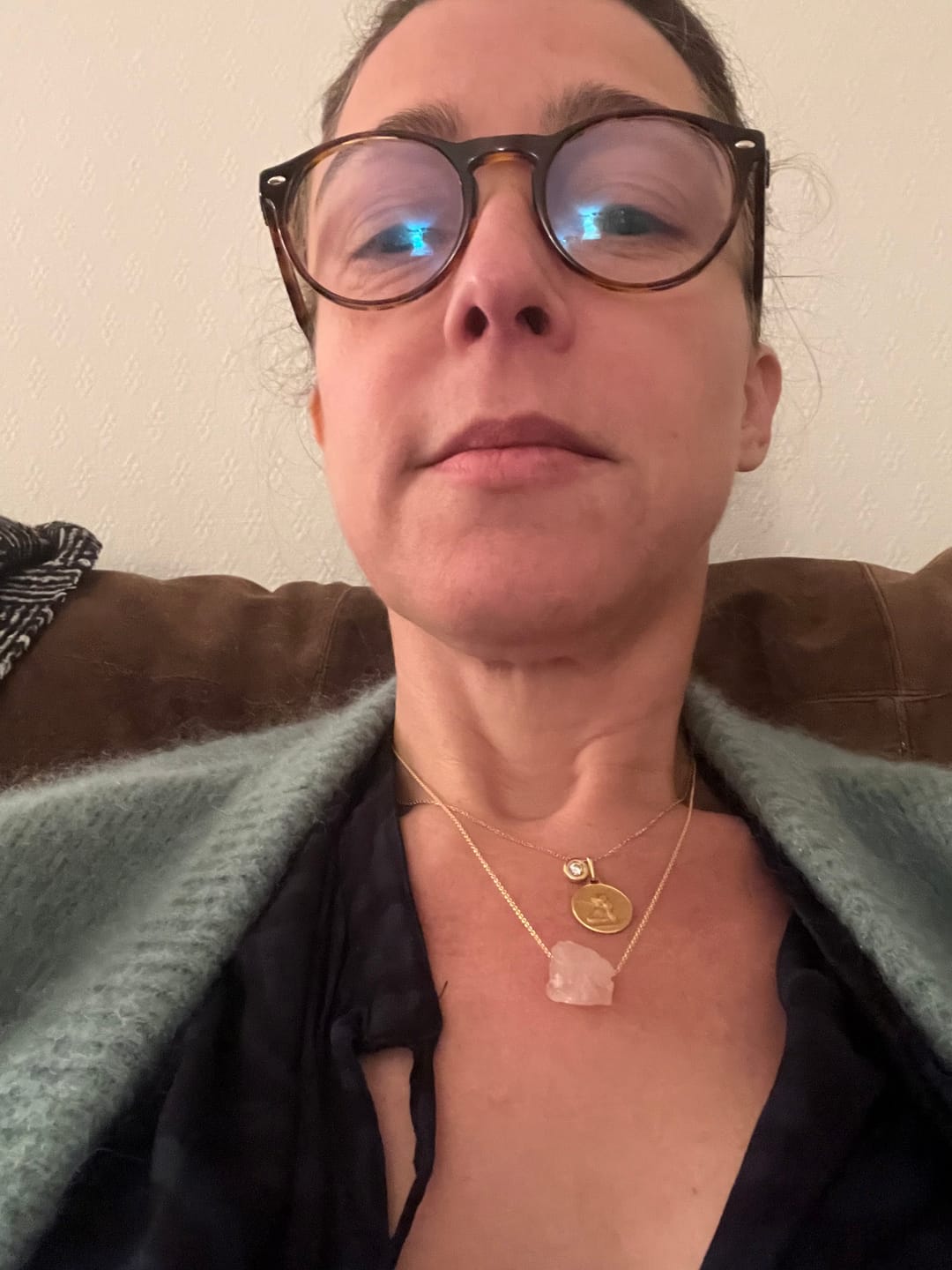 Customer photo review of Collier Quartz Rose Brut