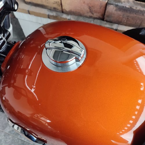 Customer photo review of Collerette bouchon de réservoir Royal Enfield Interceptor / Continental GT 650