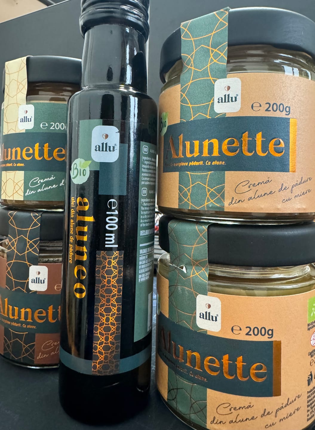 Customer photo review of Alunette - Cremă din alune de pădure cu miere, 200g