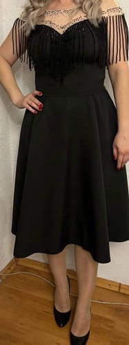 Customer photo review of Rochie Fanna neagra cu umeri goi si ciucuri