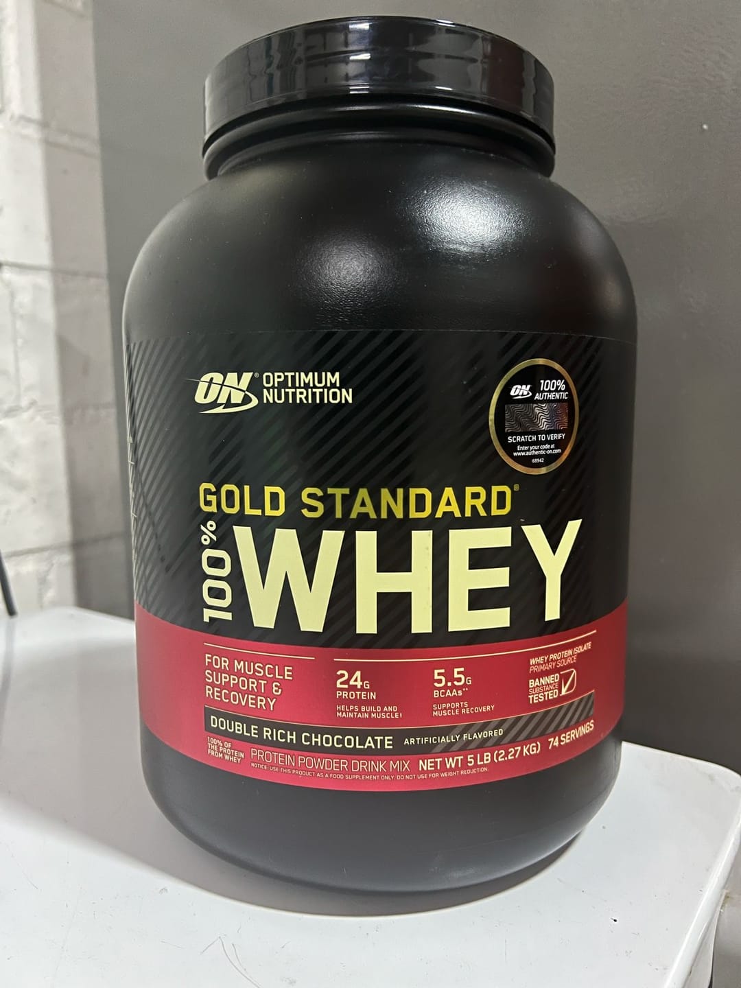 Customer photo review of Optimum Nutrition Gold Standard 100% Whey Proteina 5 Lb