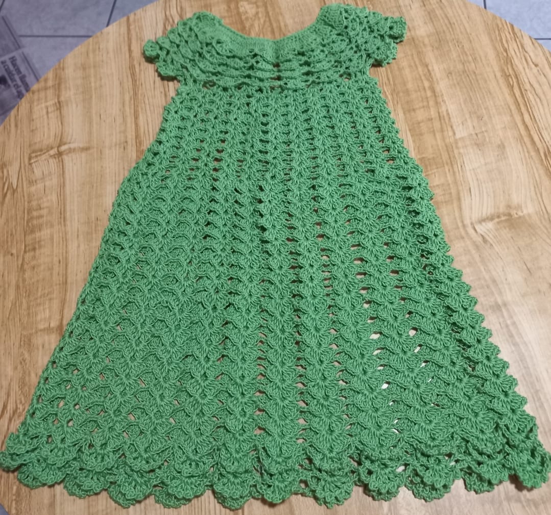 Customer photo review of Hilaza Eulali, marca Omega, MADEJA de 100g con 360m  ⭐