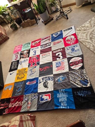 T-shirt quilt featuring lyons lions, lyons cards by Candra from KS