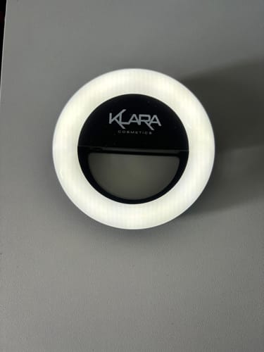 Customer photo review of Selfie Light and Lipstick Kit