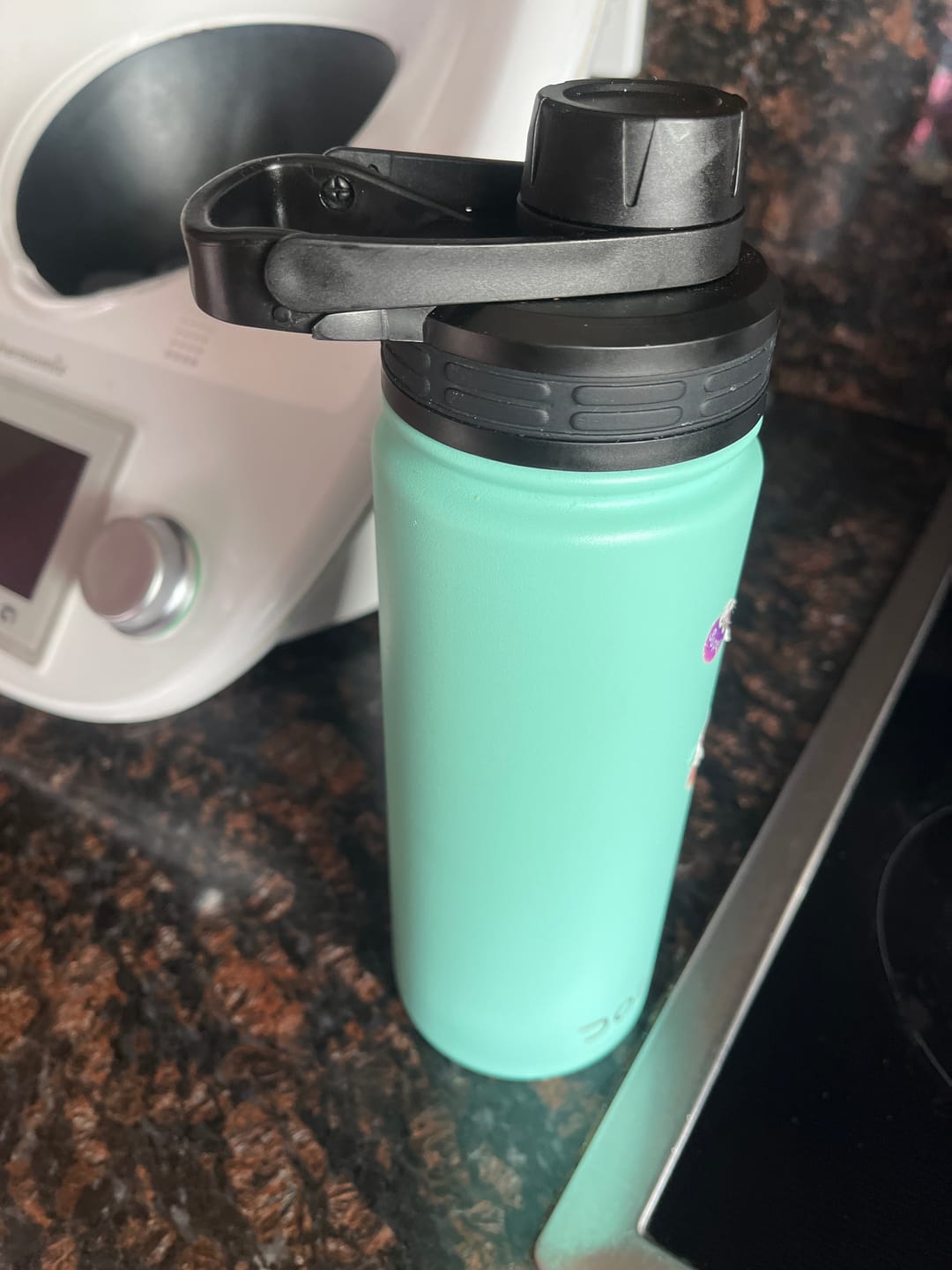Customer photo review of DOZZE Water Bottle Sport Lid